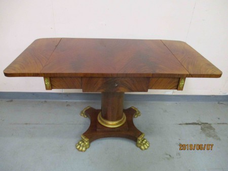 6589 - Salonni stul 1920   86 x +67 cm + 2 x 22 cm  V - V - 75 cm   -   3 900 kc 